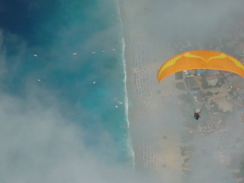 Paragliding @ Oludeniz by burcuozer