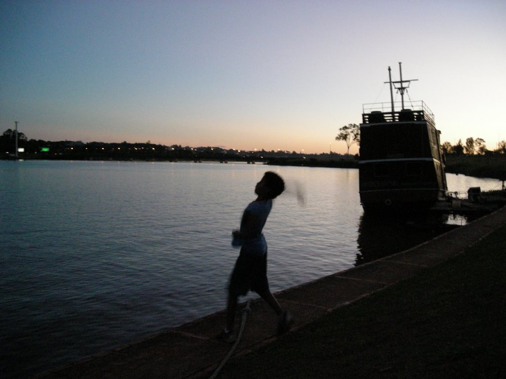 O Menino e o Lago by Danilo Confessor