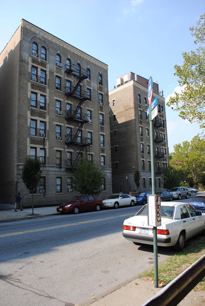 Washington Heights buildings by vassilicool