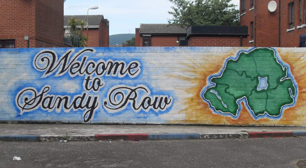 Sandy Row mural by Keith Ruffles