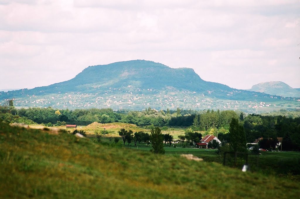 Balatongyörök by Dénes Dikó