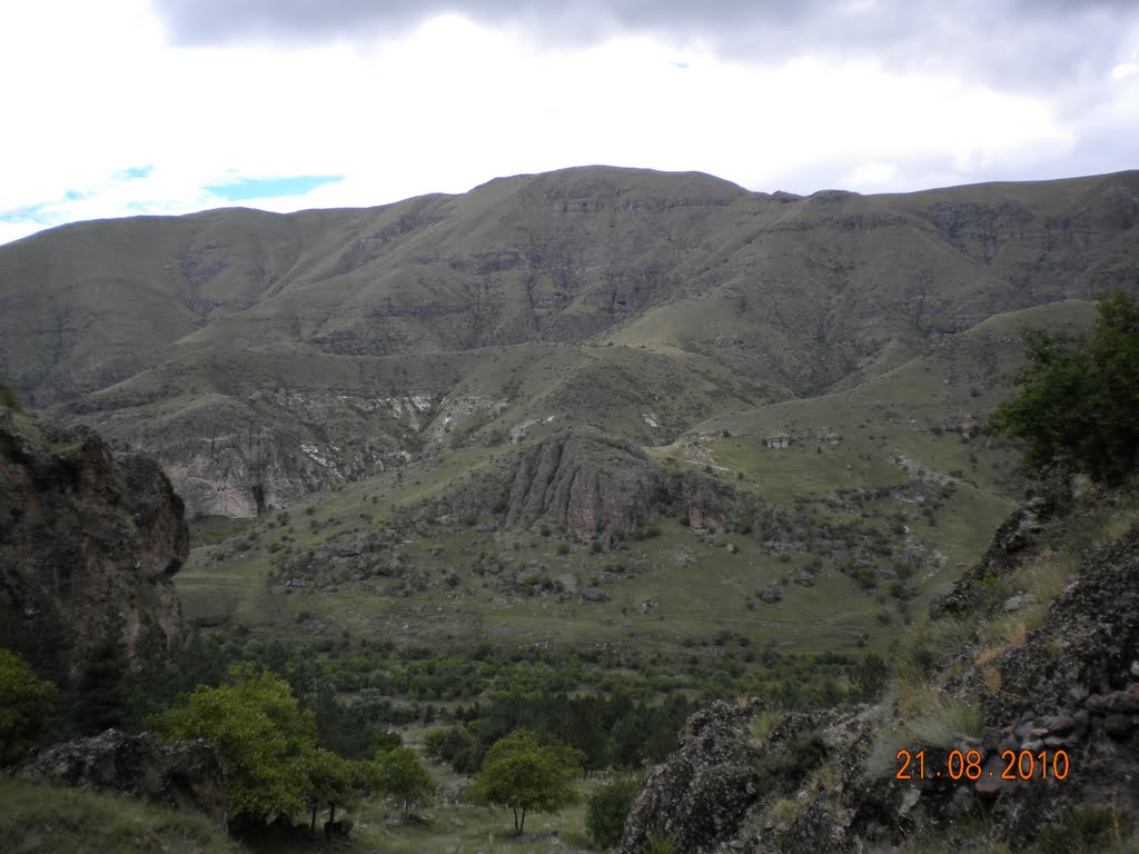 Unnamed Road, Tmogvi, Georgia by GeoKap