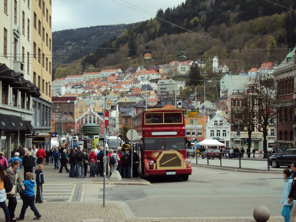 Bergen Norge by Reinhard Böhnke