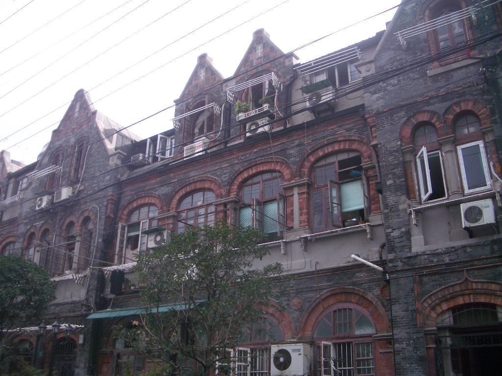 舟山路的民居（曾经是犹太人集聚区）Residence in Zhou Shan Road Shanghai, used to be a Jew area in Second World War by sainthu