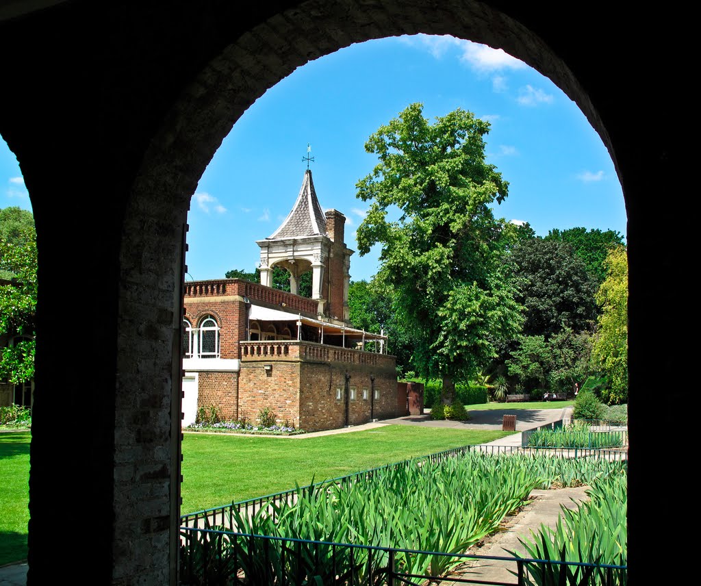 Holland Park, W. London. by brian01