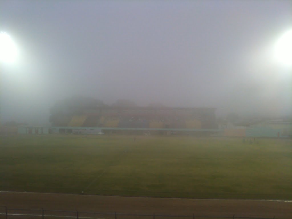 Estadio Soto Rosa, tarde nublada!! by Julián Vielma