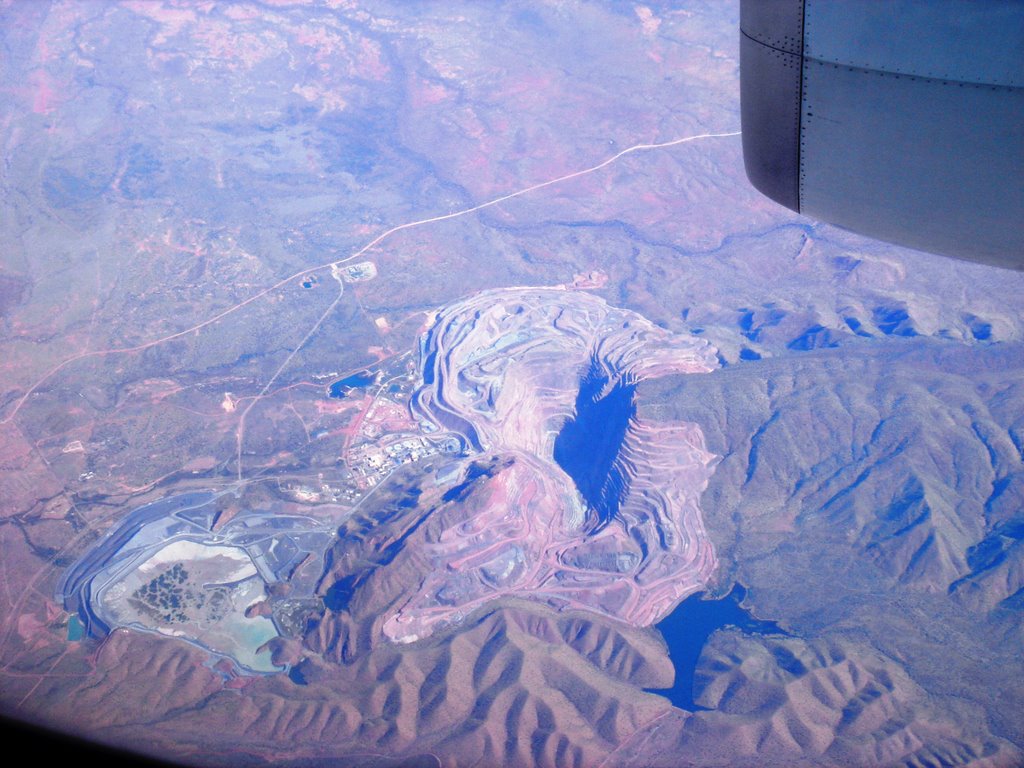 Argyle Diamond Mine August 2007 by fschoeni