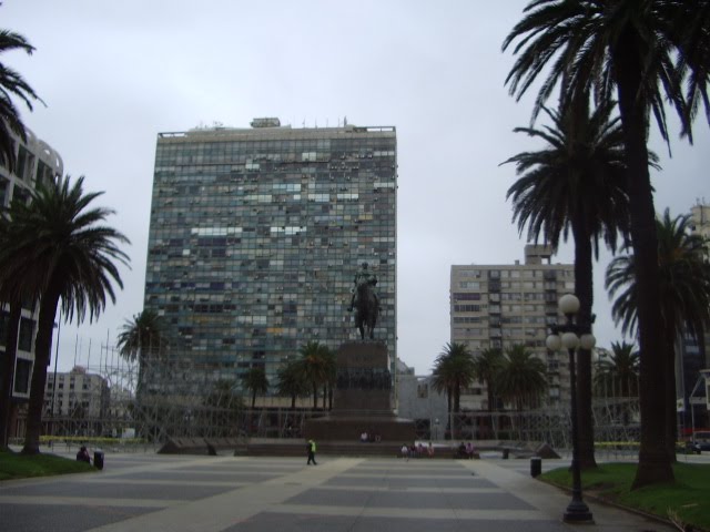 Montevideo by Sa Marghine