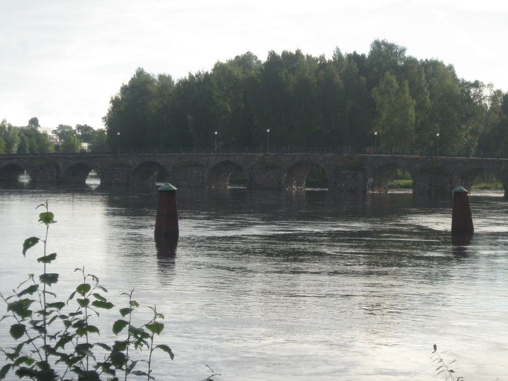 Gamla stenbron, Östra bron // The Old Stone Bridge by Henrik Sjöberg