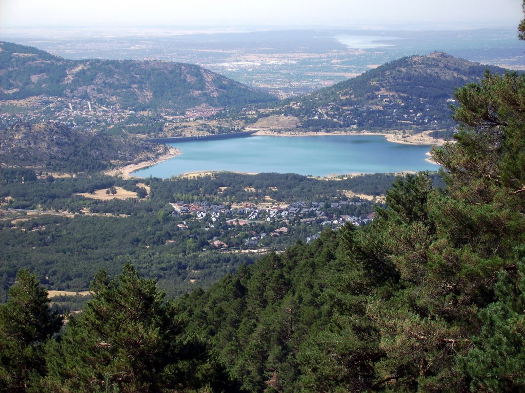 Navacerrada, Madrid, Spain by Colundrum