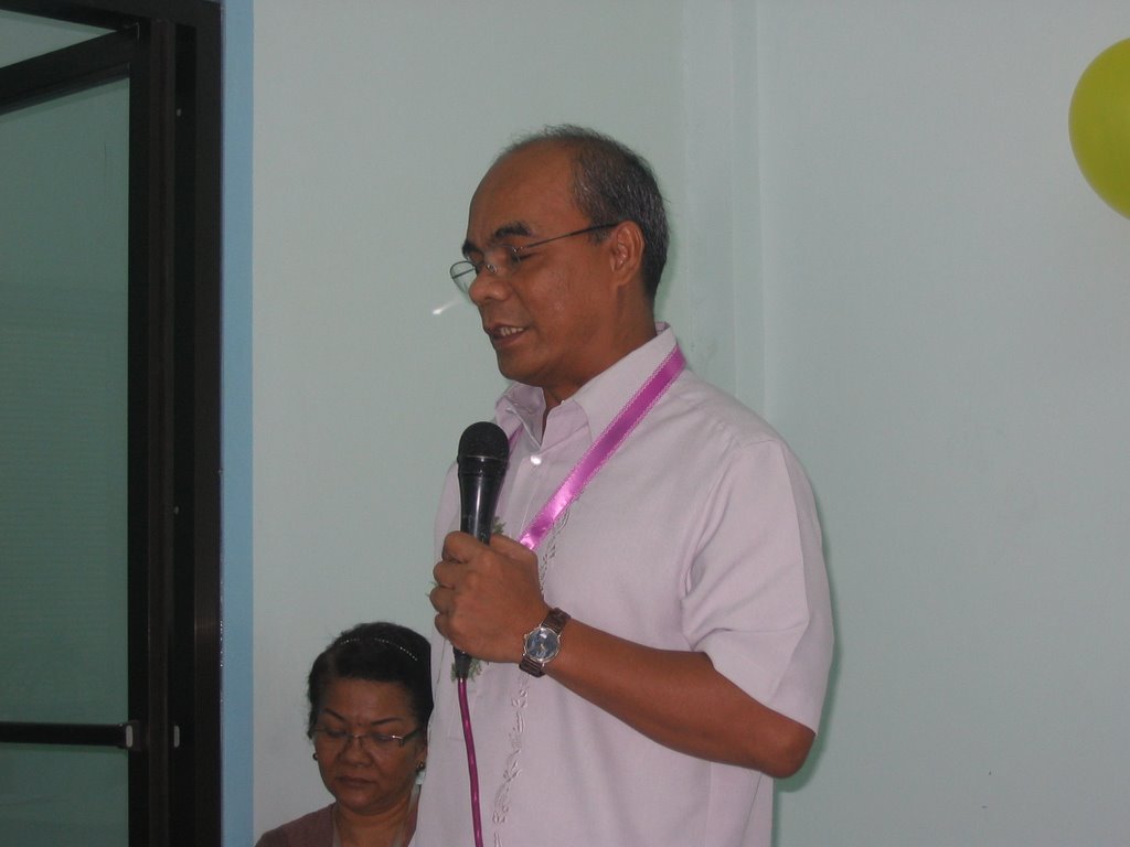 Chancellor Salazar at the MSU-IIT Center for E-Learning Blessing by bascug