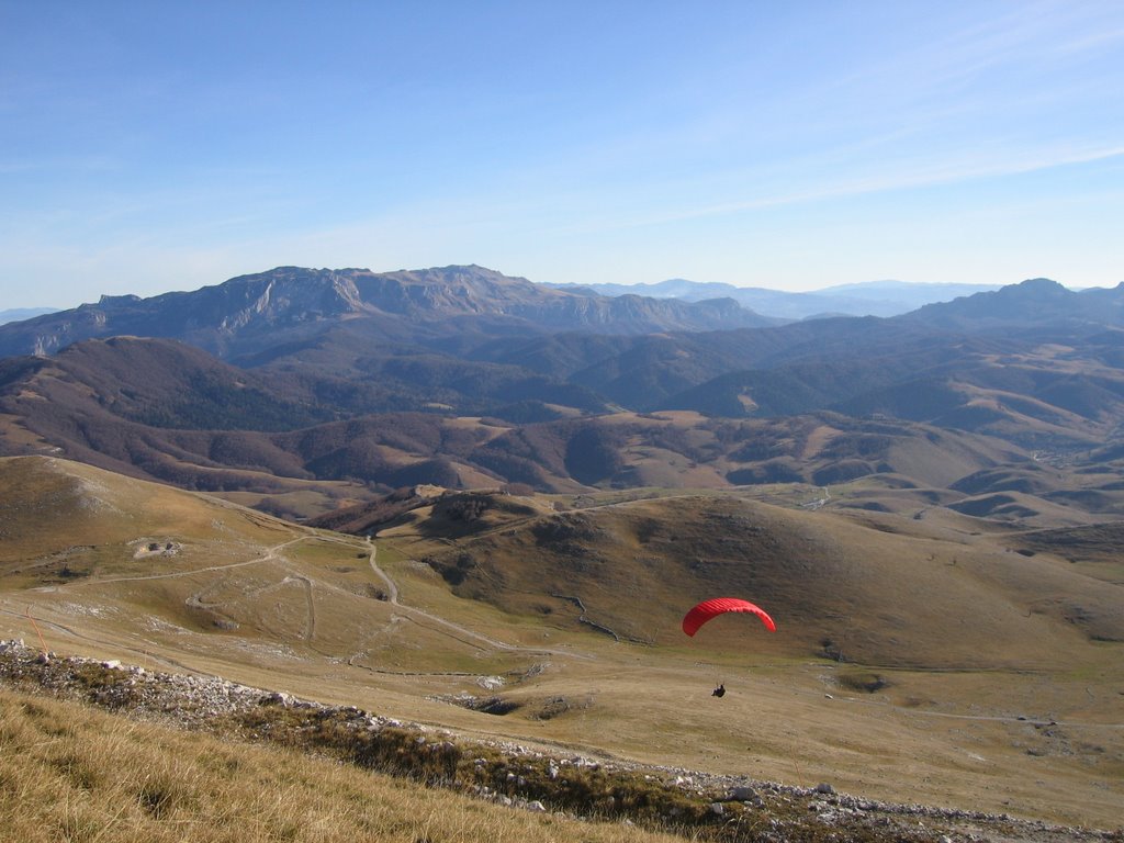 Bjelašnica južna strana - paragliding, www.vertigo-sa.com by Discball - www.verti…