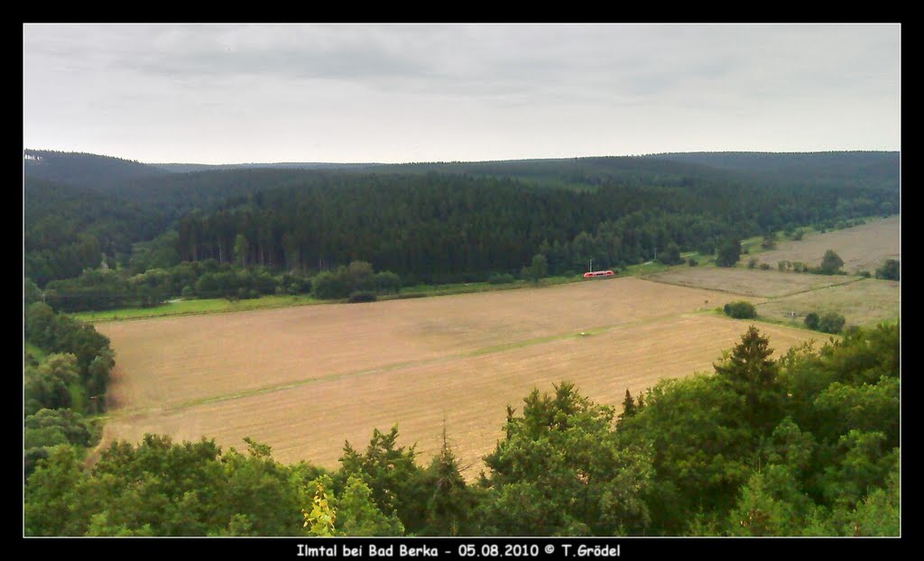 Blick ins Ilmtal von der Zentralklinik by ThorstenGroedel