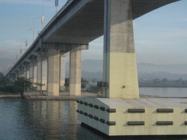 Marcelo Fernan Bridge by bascug