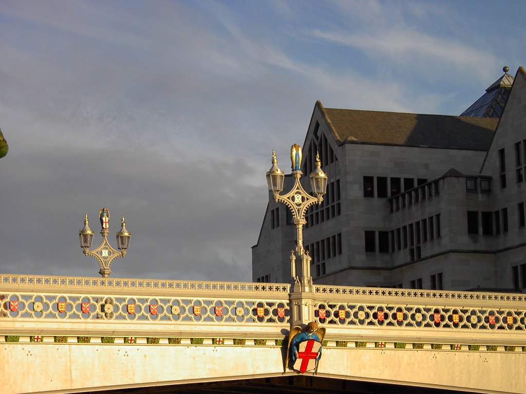 York Bridge by Picman5