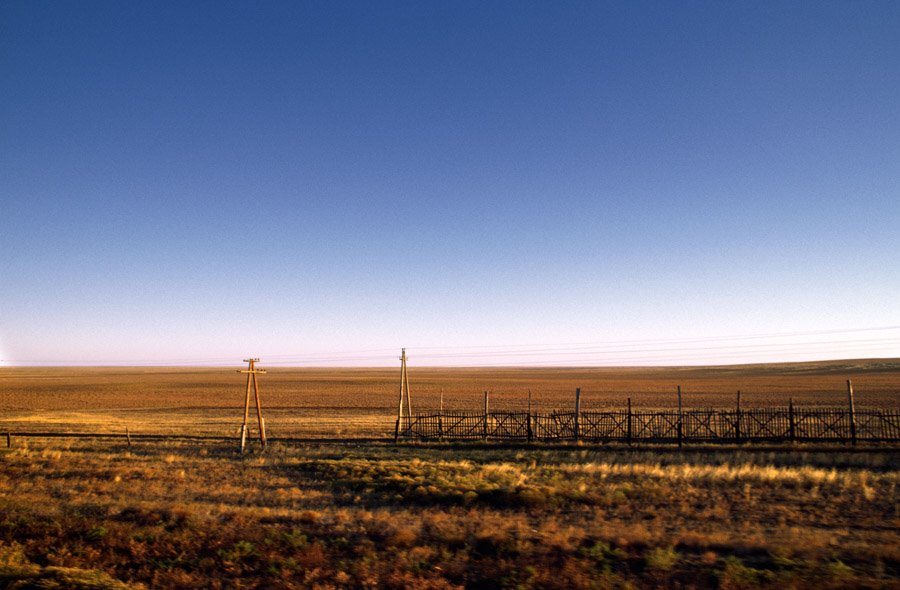 Snow Fences in the Kazakh Steppe by Stefan Sonntag (zere…