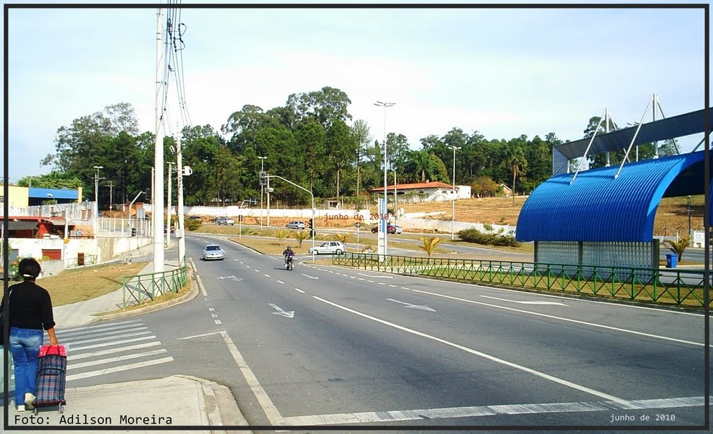 AT - Avenida Itavuvú - Foto:Adilson Moreira by adilson moreira