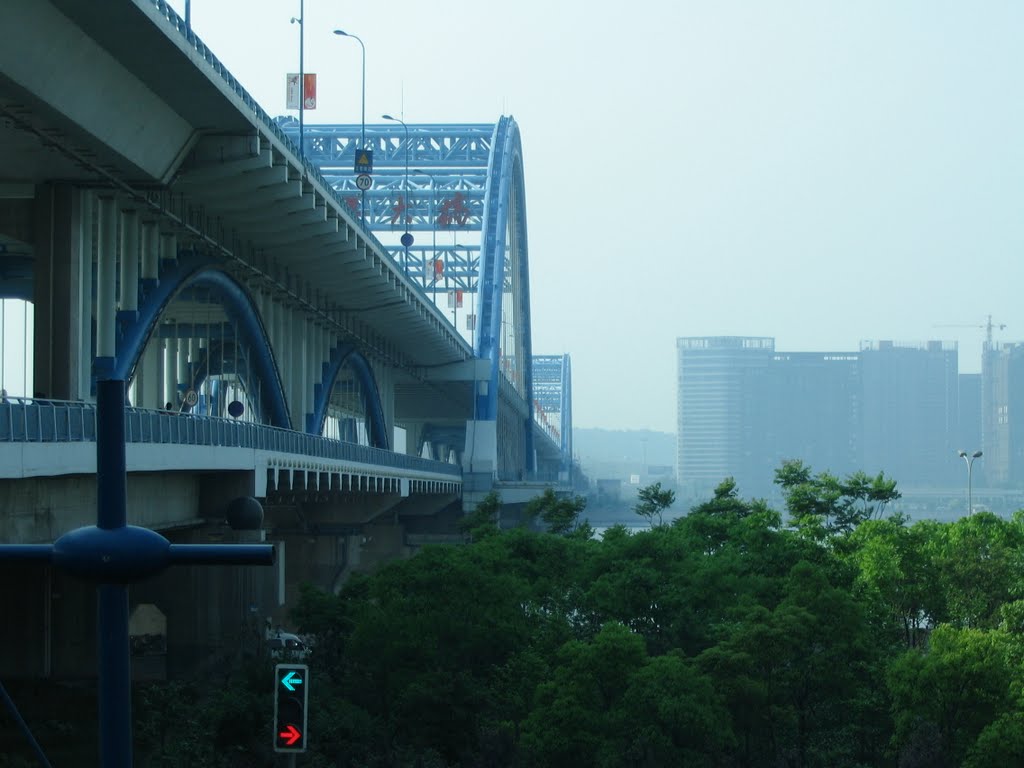 钱江四桥伸向远方 Fuxin bridge over Zhejiang river by paramino