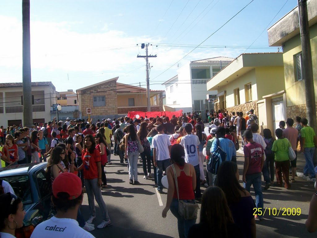 Marcha do DNJ 2009 by pedrosaldanha