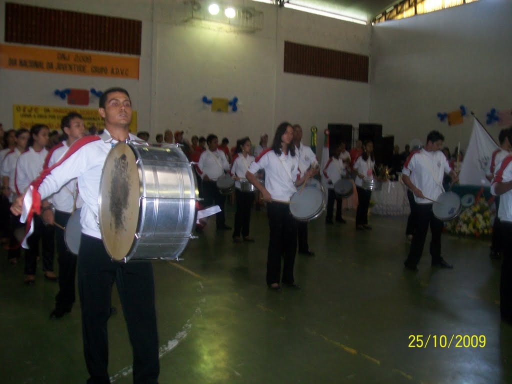 Interior do poliesportivo da cidade durante o DNJ 2009 by pedrosaldanha