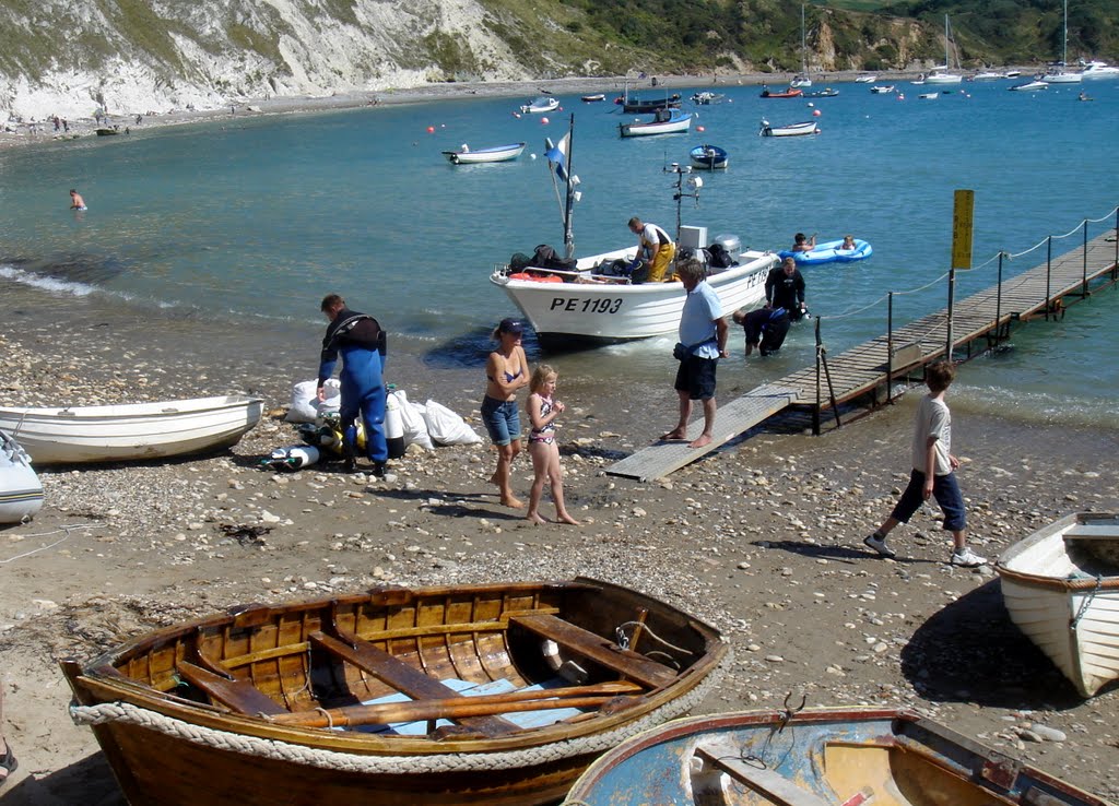 Lulworth Cove by cowbridgeguide.co.uk