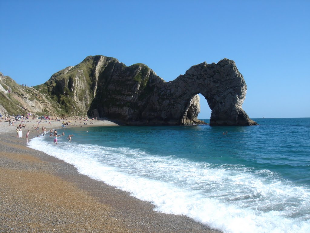 Durdle Door by cowbridgeguide.co.uk