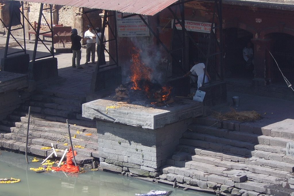 Cremation, Pashupatinath, Kathmandu by KEVigda