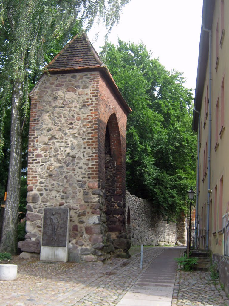 Stadtmauer by Joachim Hofmann