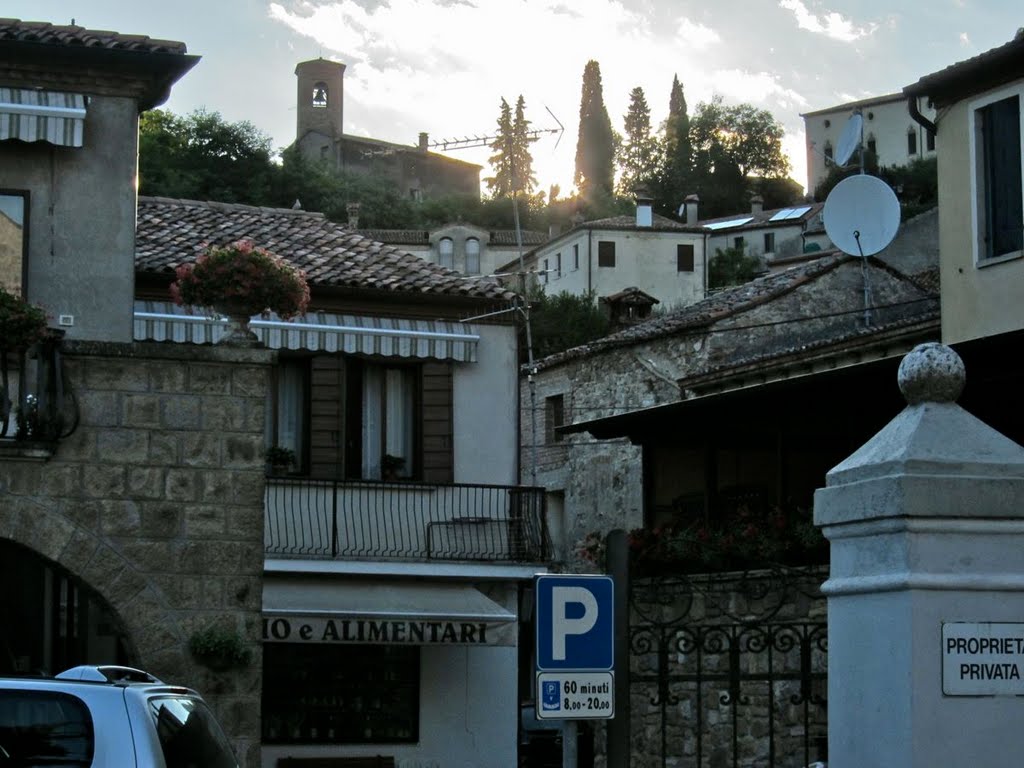 Arquà Petrarca by Wolf-Theo