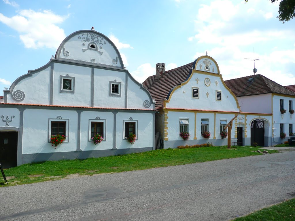 Holašovice - Houses, Farm Baroque by Sicca