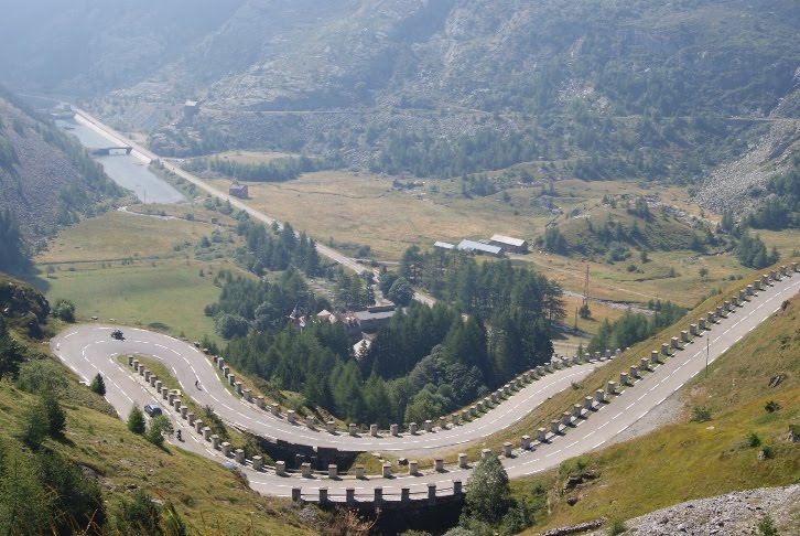 Route de Suse vers le Col du Mont-Cenis by Thomas G.