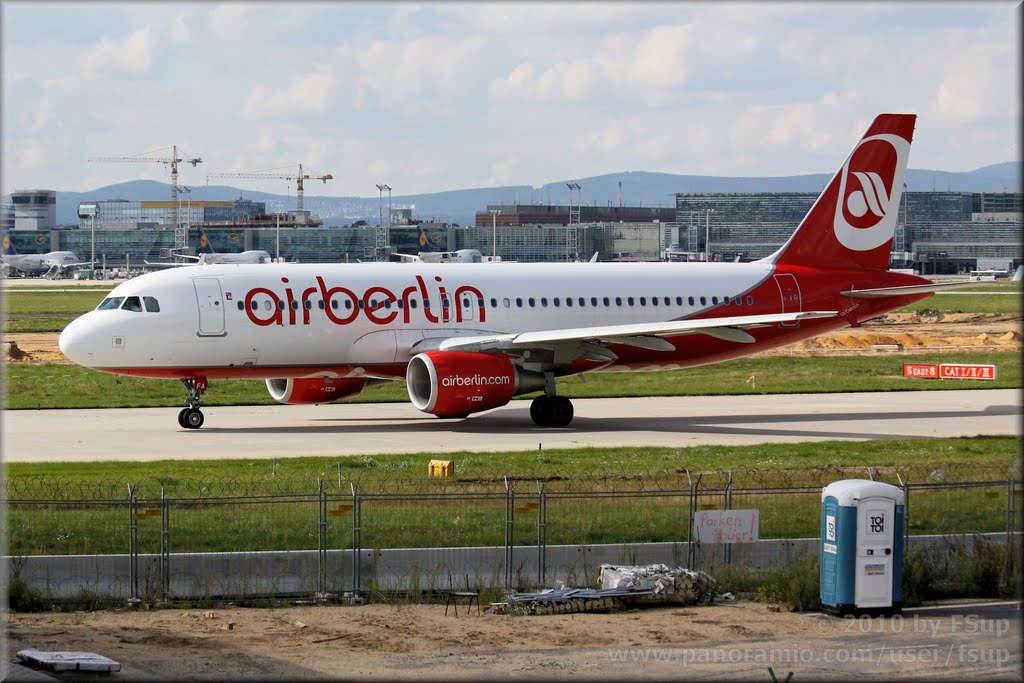 Wo parkt der Polier? (D-ABFA, A320-241) by FSup