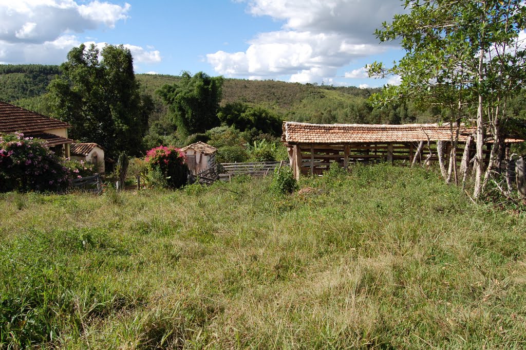 Fazenda Gavião, Povoado Taquara,Itapecerica,MG by wanderabaete