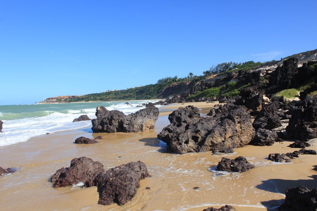 Praia de Pipa em Tibau do Sul by Wilson Alcaras