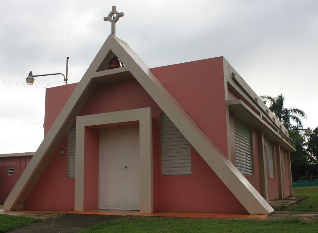 Iglesia Bautista-Poblado Rosario-San Germán by Ricardo David Jusino