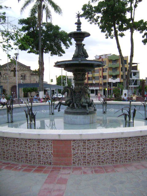 Fuente Plaza Principal Narcizo Campero by RaICeR