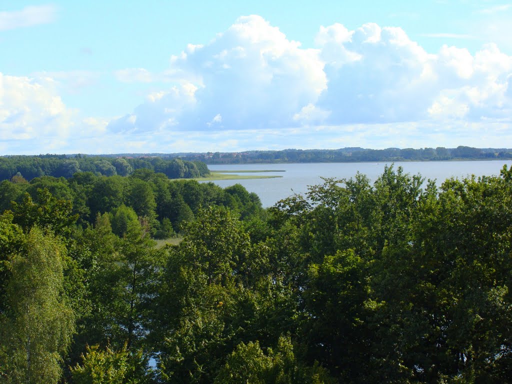 Mamerki, widok z bunkra na jezioro Mamry (wrzesień 2010) by Emil Samojło