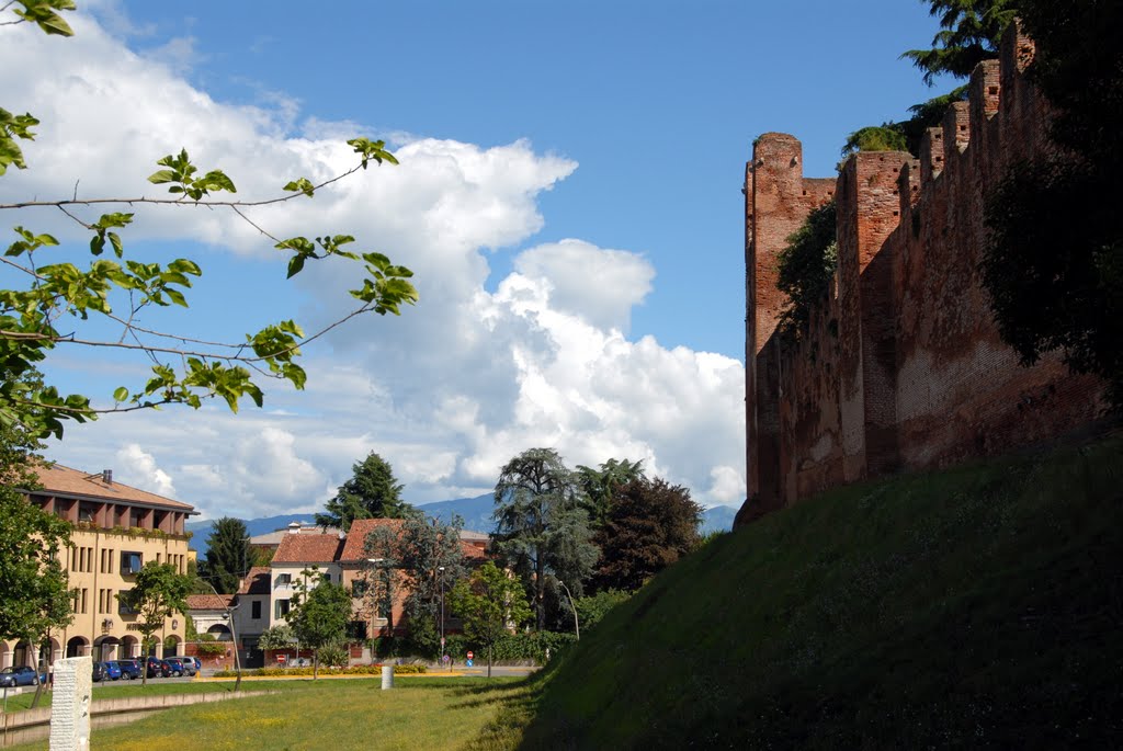 Castelfranco Veneto (fuori mura) by Ennio Fiorentin