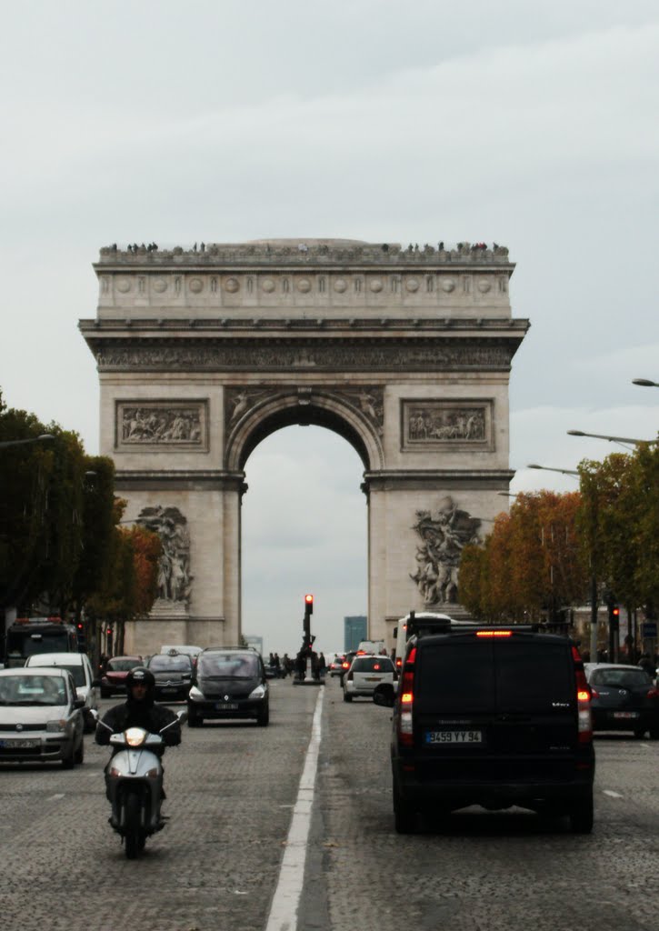 L'Arc de Triomphe - Novembre 2009 by Noé'