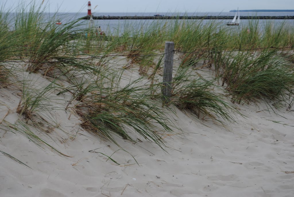 Warnemünder Seeblick by felixhausen