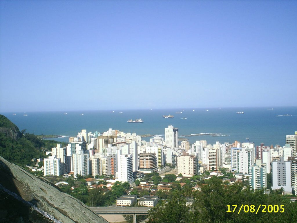 Vila Velha vista do convento de Nossa Senhora da Penha by familiafbarros