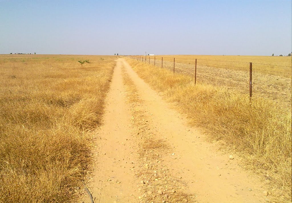 Tierra de Badajoz, Badajoz, Spain by manuquads