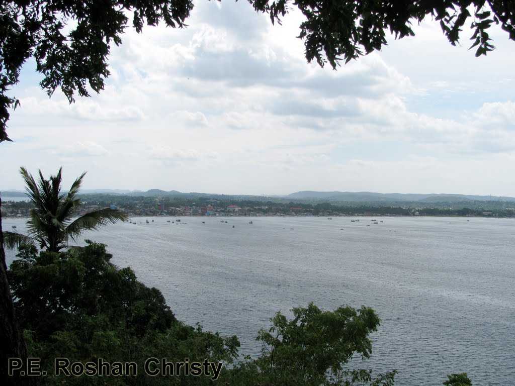 Trincomalee town view from Koneswaram by Roshan christy