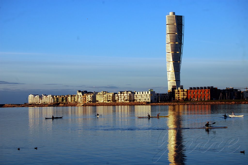 Turning Torso by Jaroslav Csampai