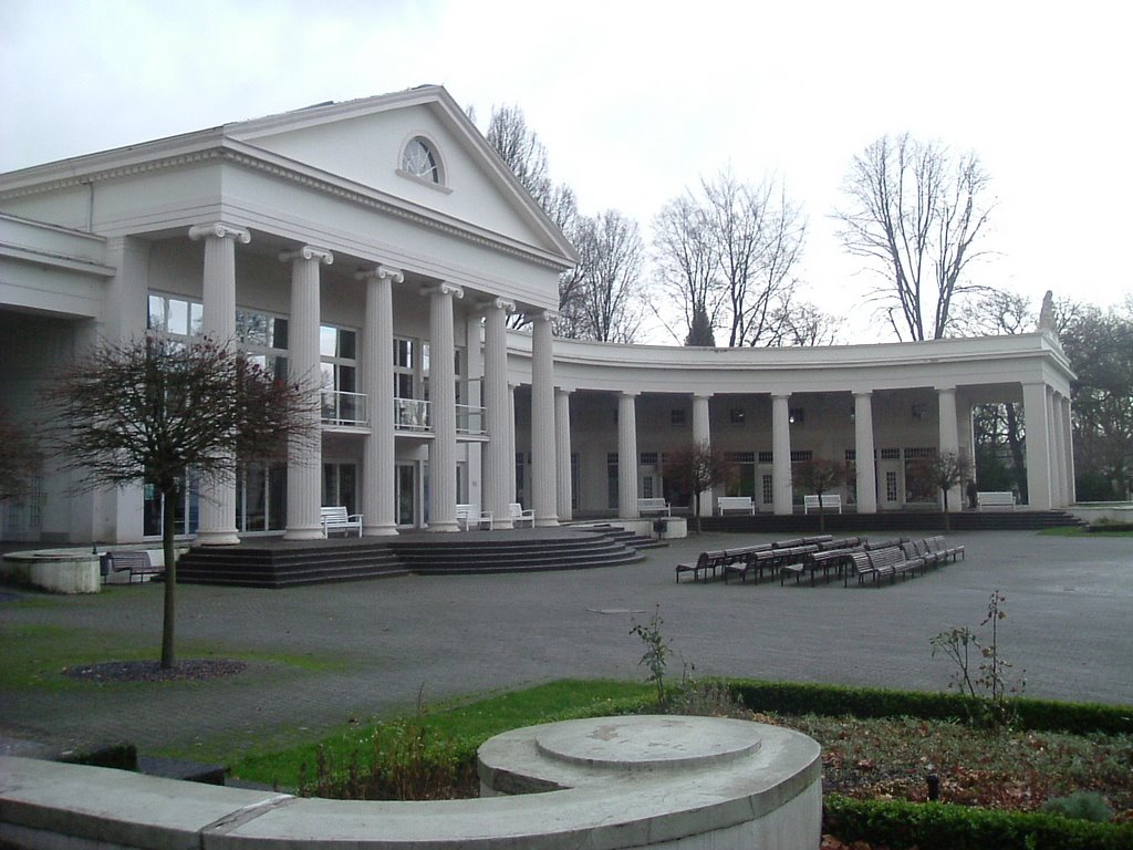 Bad Oeynhausen Wandelhalle (von 1926) im Kurpark by alexandra110869