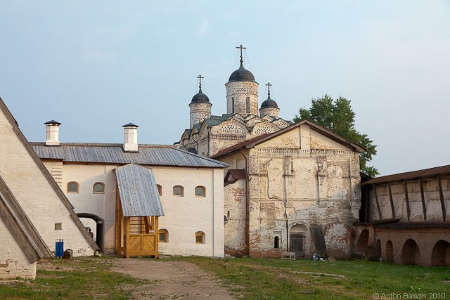 Kirillov, Vologda Oblast, Russia by Антон Балаж