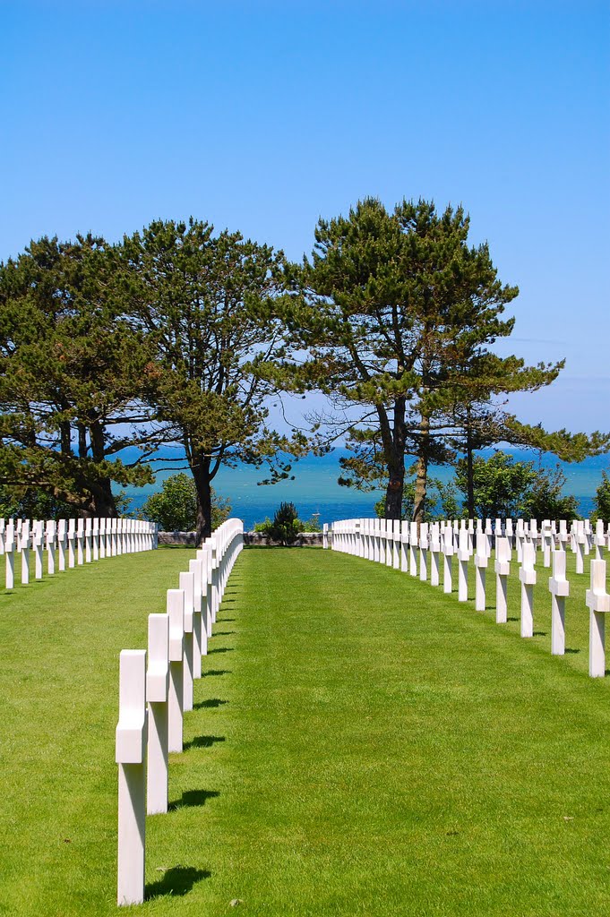 Omaha Beach by Les Argonautes