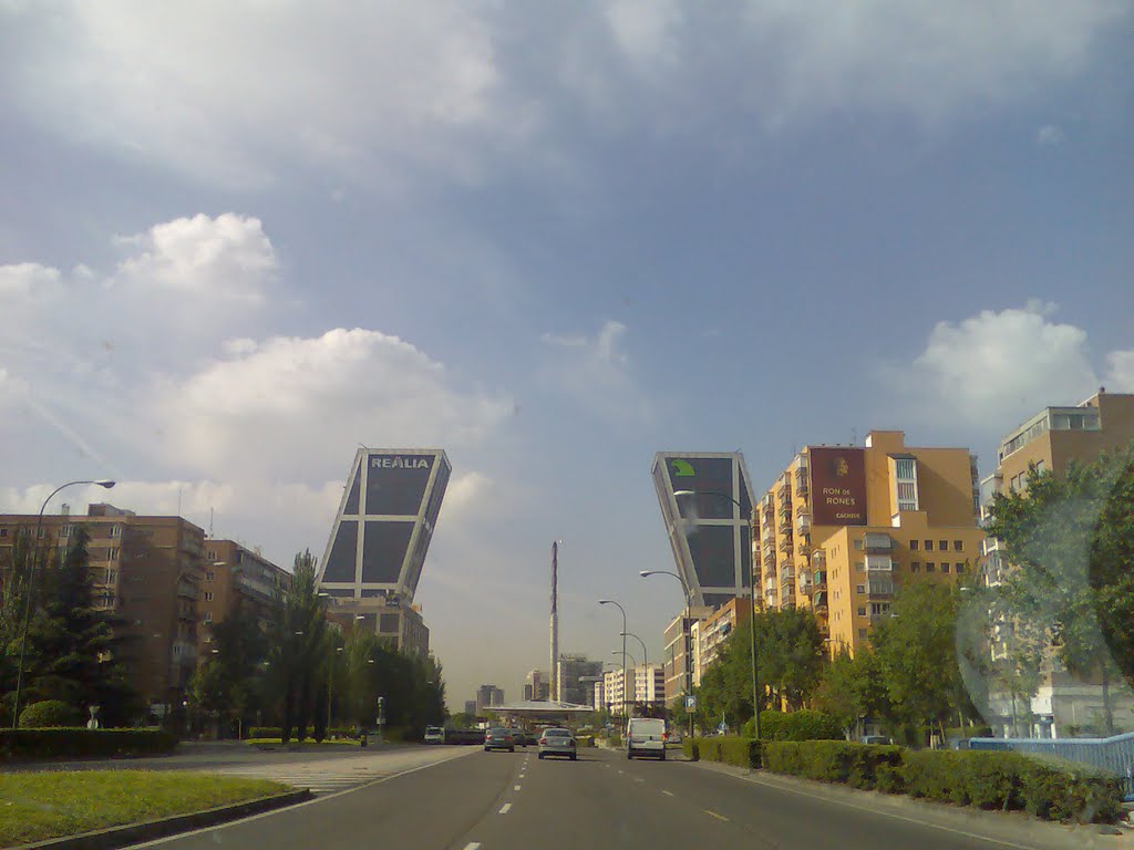 Plaza Castilla مدريد by yobolait