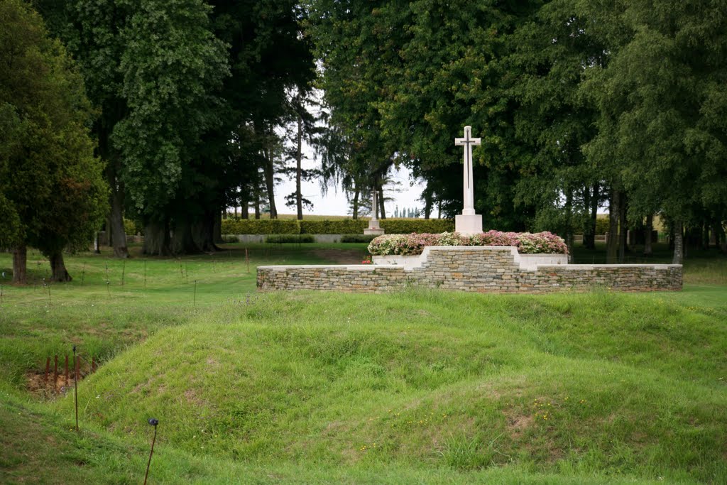 Hunter's Cemetery, Beaumont-Hamel Newfoundland Memorial Park, Beaumont-Hamel, Somme, Picardie, France by Hans Sterkendries