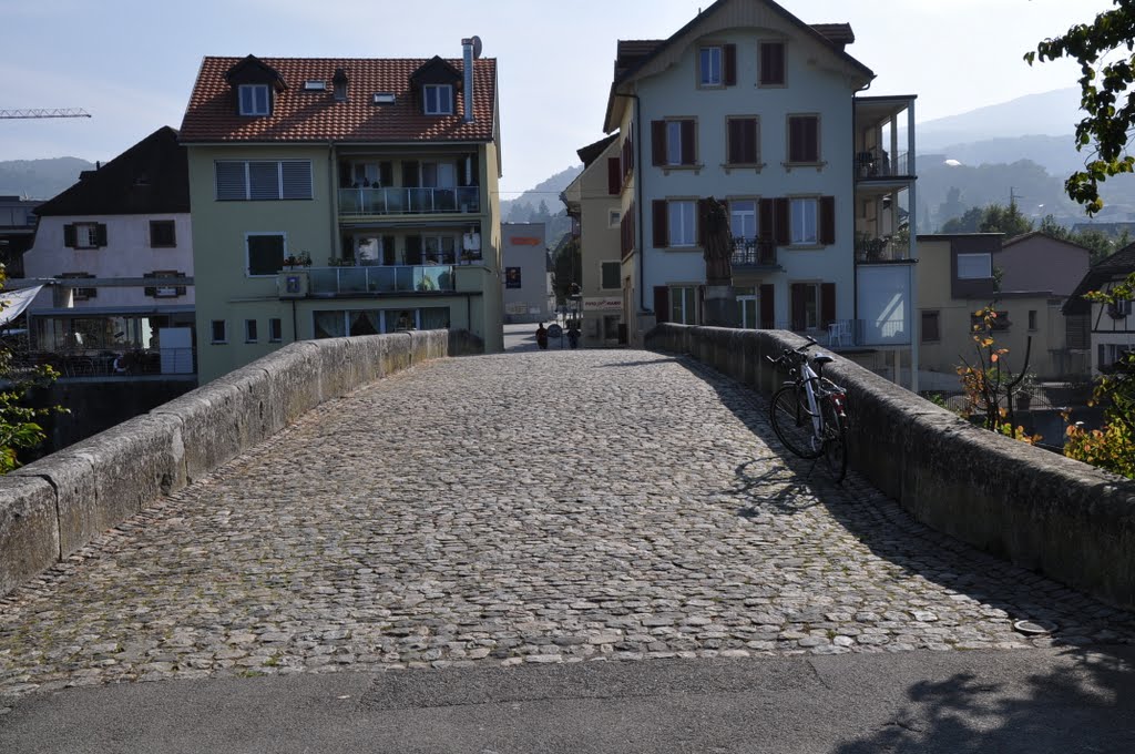 Dornach: Historische Nepomukbrücke über die Birs Richtung Nepomukplatz. Herbst 2010 by StephGyss